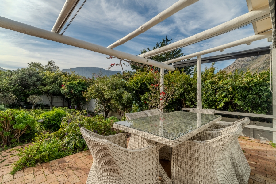 To Let 3 Bedroom Property for Rent in Beach Estate Western Cape